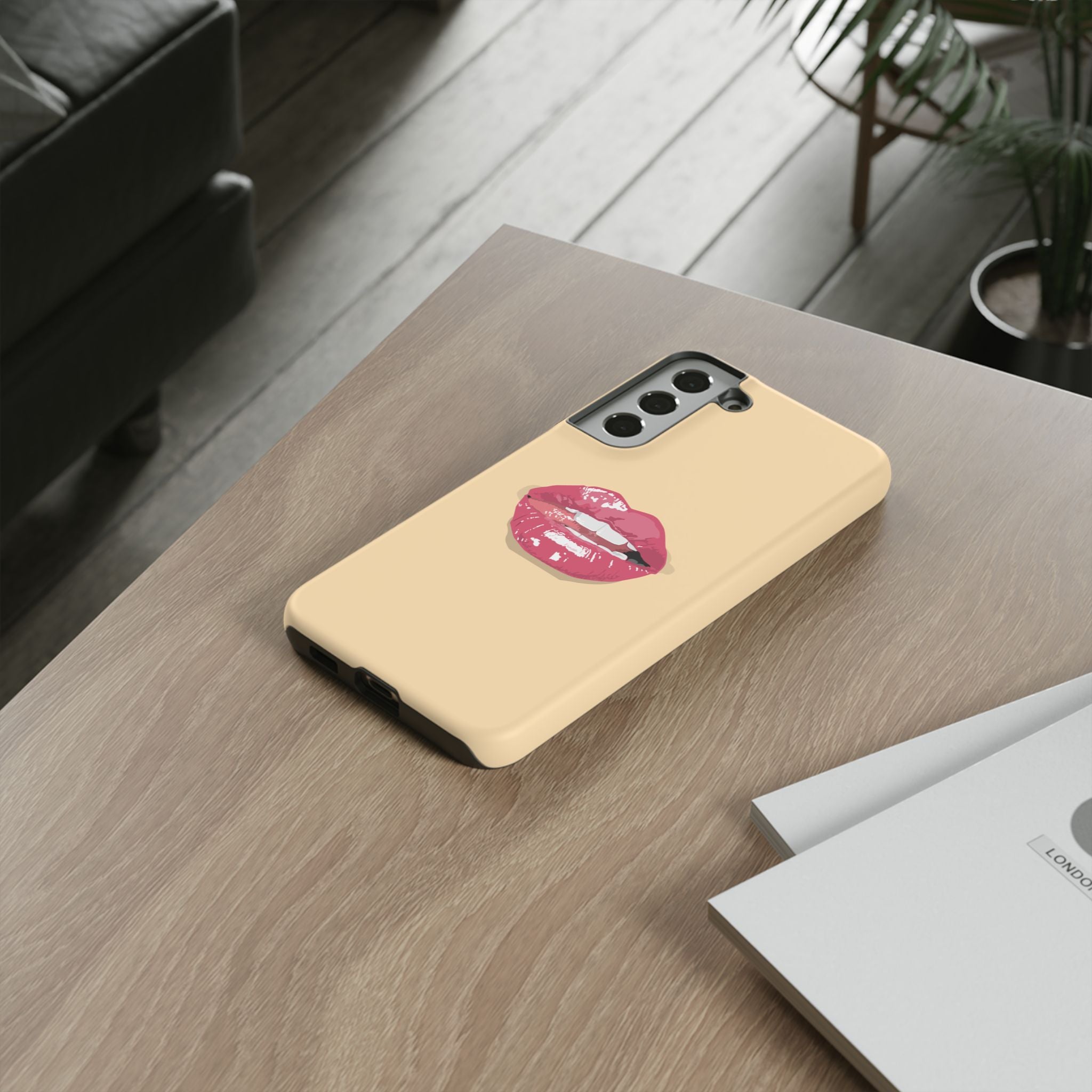 Stylish Phone Case with Lip Print, Trendy Mobile Cover, Fashion Accessory, Gift for Her, Cute Cell Phone Case